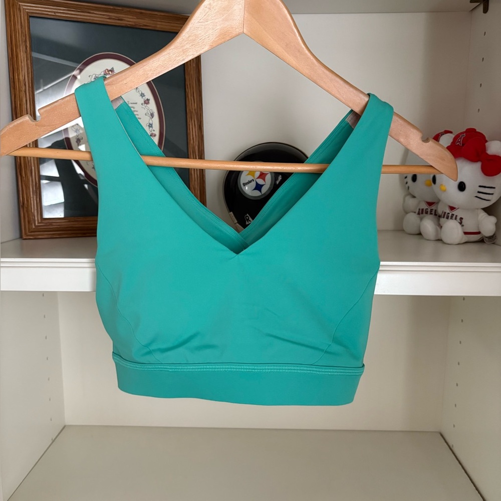 Lululemon Envital Bra Medium Support, B/C Cup Size 2